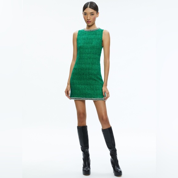 NWT Alice + Olivia Clyde Embellished Shift Dress Emerald Tweed Size: 4 - Picture 2 of 10